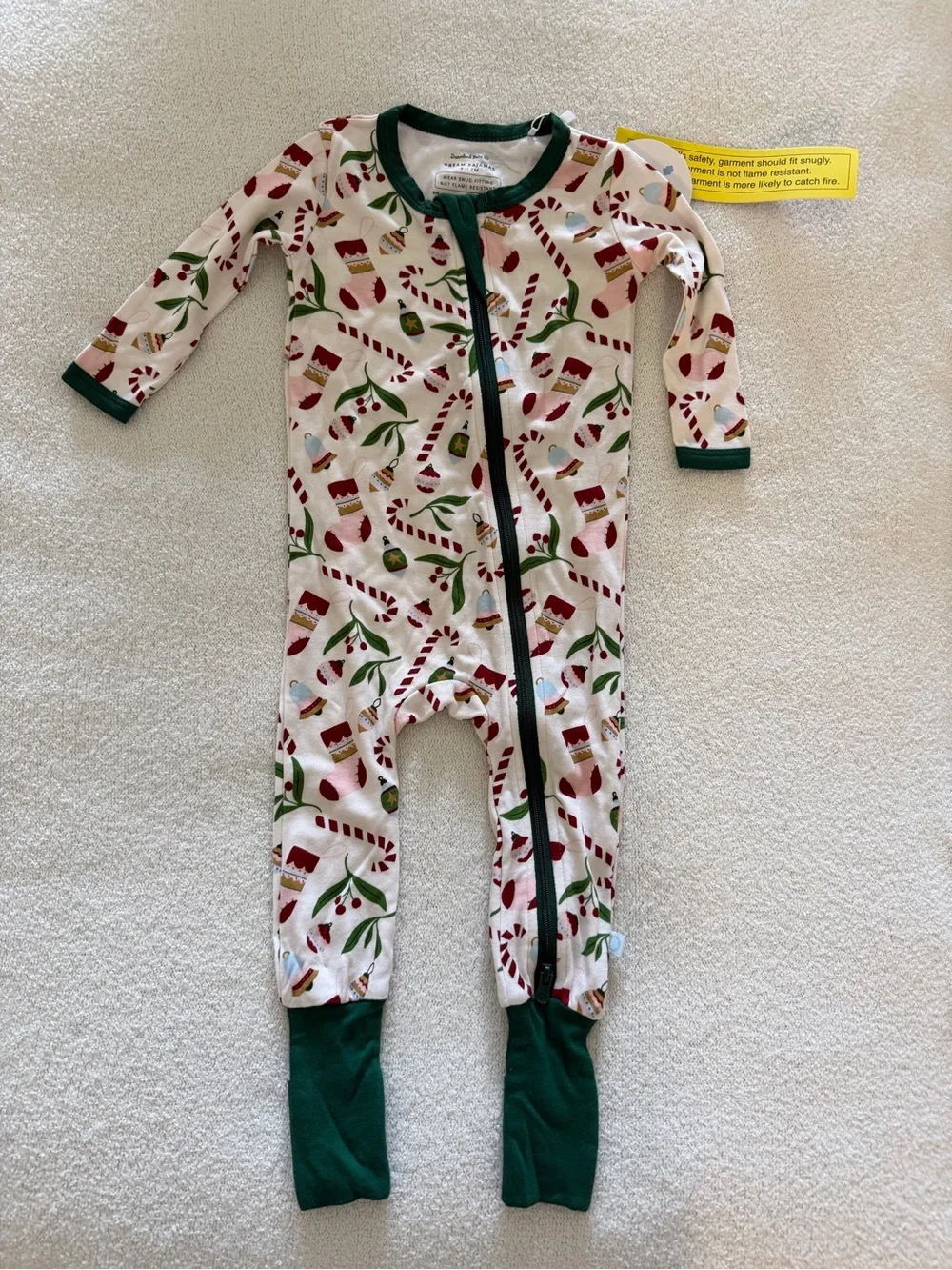 NWT Dreamland Baby Holiday Pajamas